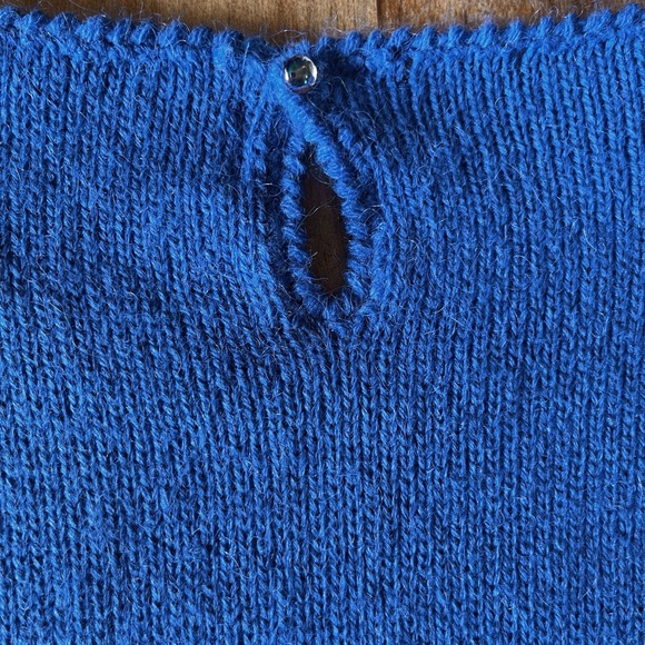 Vintage Sweater - Picture 6 of 8